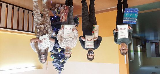 Grafika #0: SZKOLNY KONKURS CHRISTMAS CARD ROZSTRYGNIĘTY!