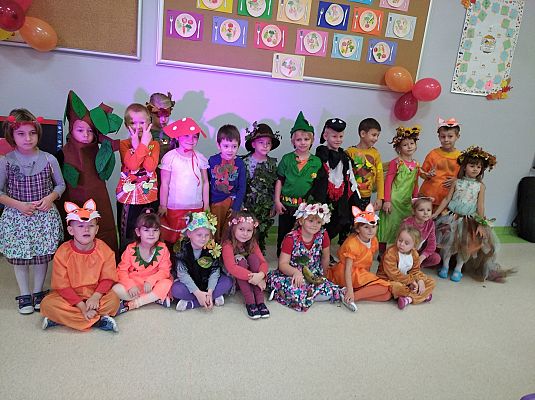 Grafika #1: Jesień wkoło, a w naszym przedszkolu wesoło