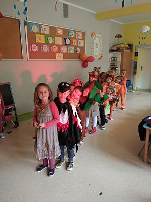 Grafika #3: Jesień wkoło, a w naszym przedszkolu wesoło