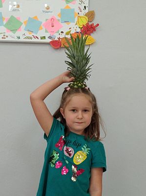 Grafika #3: Ananasy z naszej klasy - witaminki dla chłopczyka i dziewczynki