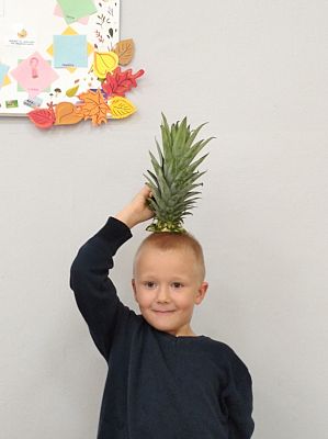 Grafika #13: Ananasy z naszej klasy - witaminki dla chłopczyka i dziewczynki