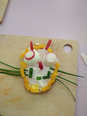 Grafika #28: Ananasy z naszej klasy - witaminki dla chłopczyka i dziewczynki