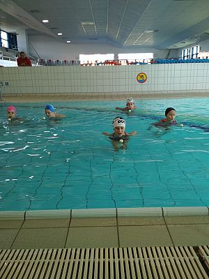 Grafika #8: Projekt powszechnej nauki pływania - Umiem Pływać