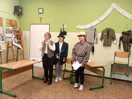 Grafika #1: "Mocium Panie"