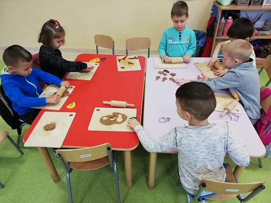 Grafika #4: Coraz bliżej Święta.