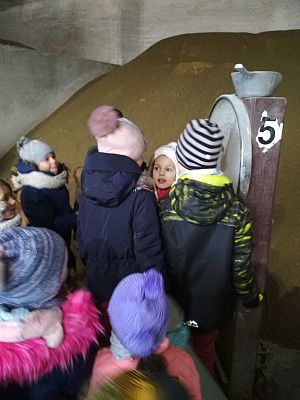 Grafika #7: WIZYTA W GOSPODARSTWIE ROLNYM