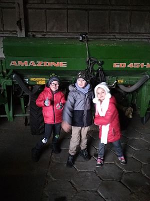 Grafika #11: WIZYTA W GOSPODARSTWIE ROLNYM