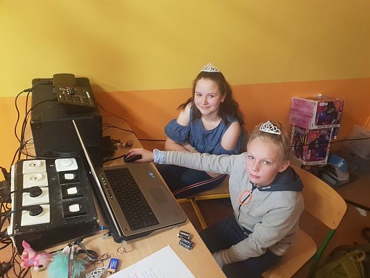 Grafika #3: Dyskoteka