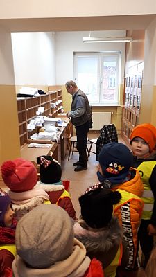 Grafika #8: Wycieczka do Urzędu Pocztowego