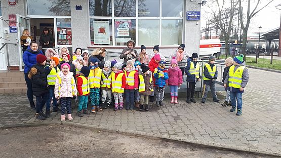 Grafika #0: Wycieczka do Urzędu Pocztowego