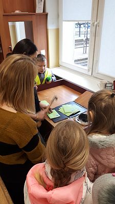 Grafika #9: Wycieczka do Urzędu Pocztowego