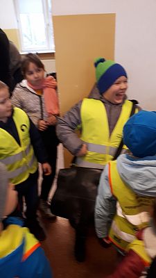 Grafika #4: Wycieczka do Urzędu Pocztowego