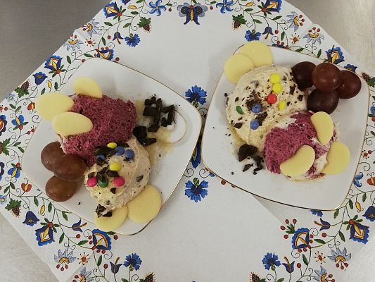 Grafika #0: Język kaszubski na słodko i wytrawnie