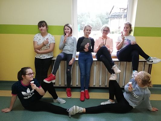 Grafika #7: Język kaszubski na słodko i wytrawnie