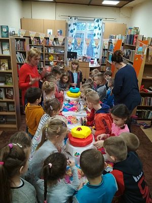 Grafika #1: WIZYTA W BIBLIOTECE PUBLICZNEJ W POGORZELICACH