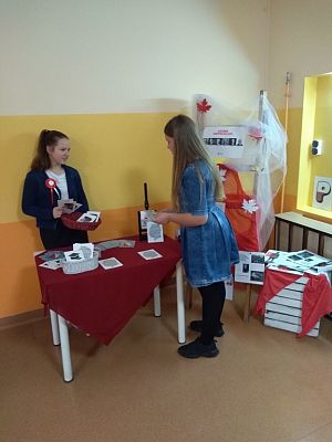 Grafika #1: "Mamy Niepodległą!"