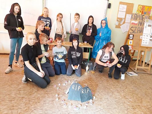 Grafika #0: GRAMY "DZIADY"