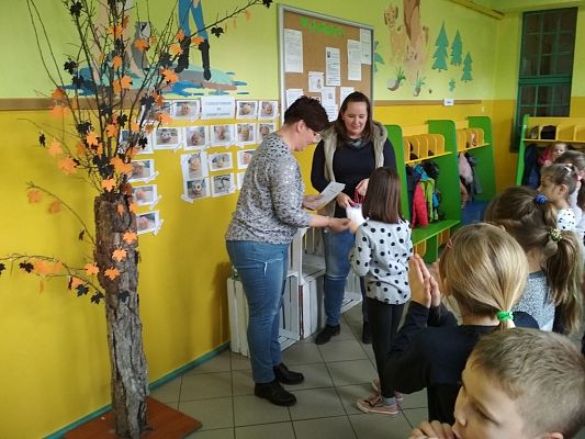 Grafika #4: ROZSTRZYGNIĘCIE II SZKOLNEGO KONKURSU NA" DYNIOWY LAMPION"