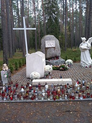 Grafika #0: WYJAZD DO PIAŚNICY # SZKOŁA PAMIĘTA