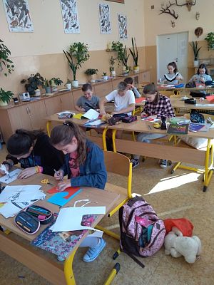 Grafika #6: BohaterON - włącz historię! - tworzymy pocztówki dla powstańców