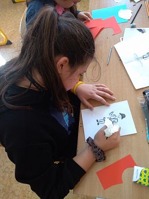 Grafika #5: BohaterON - włącz historię! - tworzymy pocztówki dla powstańców