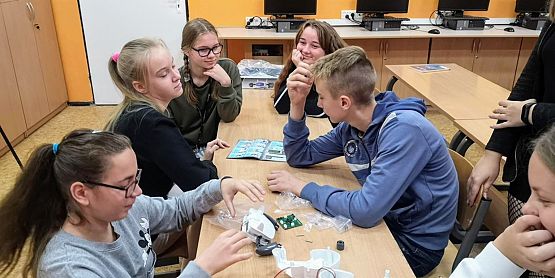 Grafika #2: CodeWeek w Naszej Szkole