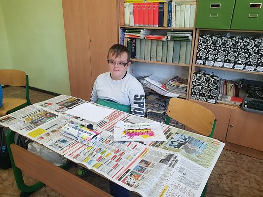 Grafika #2: Lekcja kleksografii w klasie 4