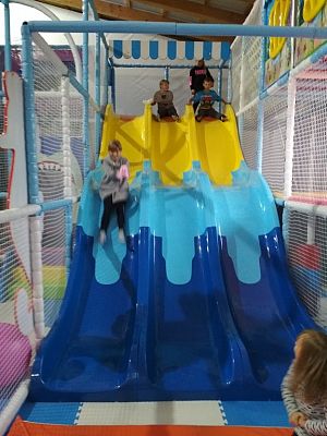 Grafika #10: WYCIECZKA KLASY I i II DO SEA PARKU W SARBSKU