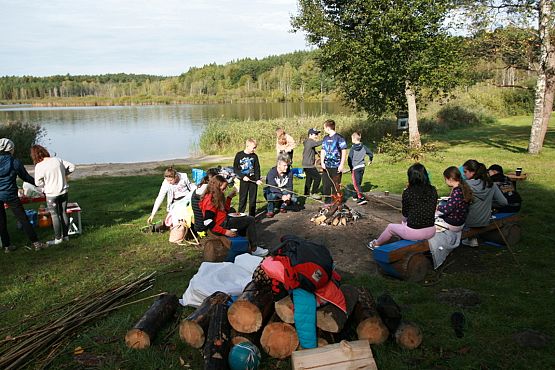 Grafika #7: Wycieczka klasy VI nad jezioro Brody