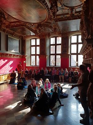 Grafika #3: WYCIECZKA W NAGRODĘ ZA WYNIKI W NAUCE W ROKU 2018/2019 UFUNDOWANA PRZEZ STOWARZYSZENIE PRZYJACIÓŁ SZKOŁY W LEŚNICACH