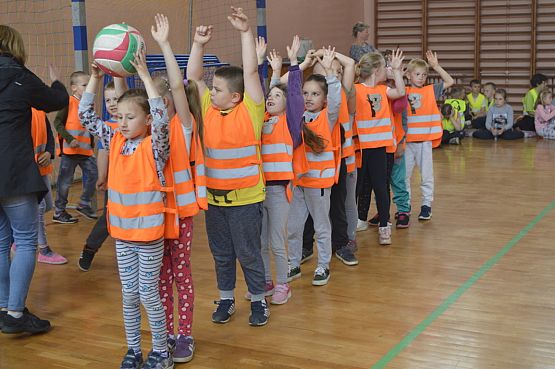Grafika #11: DZIEŃ DZIECKA I SPORTU SZKOLNEGO-SP LEŚNICE I SP REDKOWICE