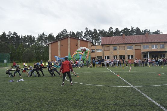 Grafika #18: DZIEŃ DZIECKA I SPORTU SZKOLNEGO-SP LEŚNICE I SP REDKOWICE