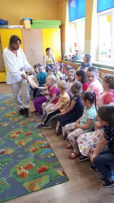 Grafika #2: Pasieka "Boża Iskierka"