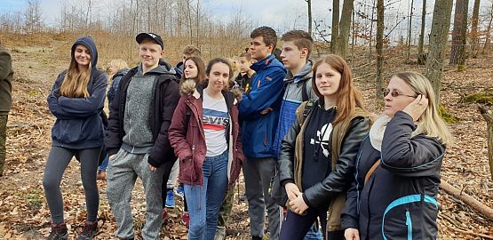 Grafika #0: WIOSENNA AKCJA SADZENIA LASU NA TERENIE LEŚNICTWA LEŚNICE