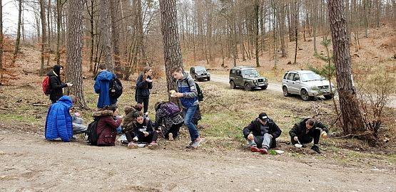 Grafika #10: WIOSENNA AKCJA SADZENIA LASU NA TERENIE LEŚNICTWA LEŚNICE