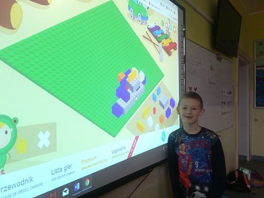 Grafika #2: Przedszkole z klasą