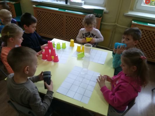 Grafika #4: Przedszkole z klasą