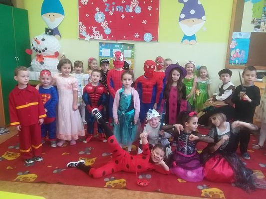 Grafika #0: Bal karnawołowy