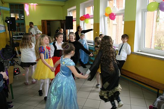 Grafika #11: Bal karnawałowy