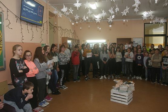 Grafika #4: "NA POCZĄTKU BYŁO SŁOWO"