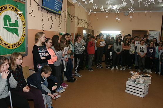 Grafika #12: "NA POCZĄTKU BYŁO SŁOWO"