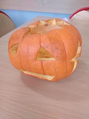 Grafika #4: Podsumowanie konkursu na dyniowy lampion