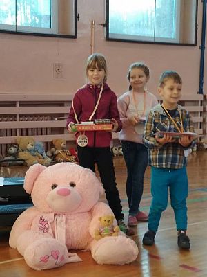 Grafika #0: Światowy Dzień Pluszowego Misia