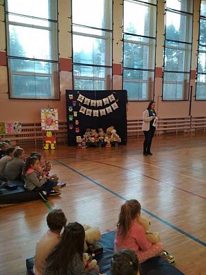 Grafika #5: Światowy Dzień Pluszowego Misia