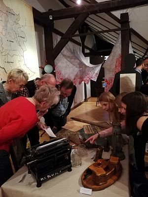 Grafika #12: Świętujemy niepodległość – Cernutur in agendo virtues. Działania na Rzecz Polskości na Ziemi Lęborskiej