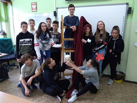 Grafika #1: JESTEŚMY KREATYWNI