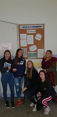 Grafika #6: POMOCNI Z LEŚNIC - CZYLI SZKOLNE KOŁO WOLONTARIATU