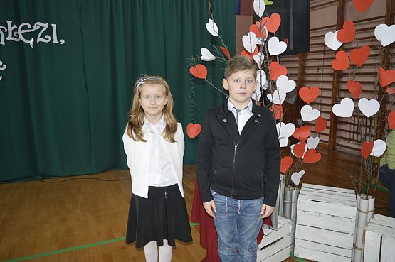 Grafika #2: Uroczysty apel "Dla Niepodległej"