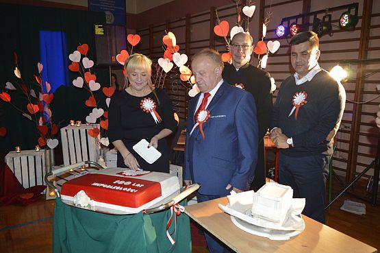 Grafika #10: Wieczornica "Dla Niepodległej"