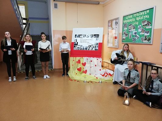 Grafika #1: XVIII Dzień Papieski